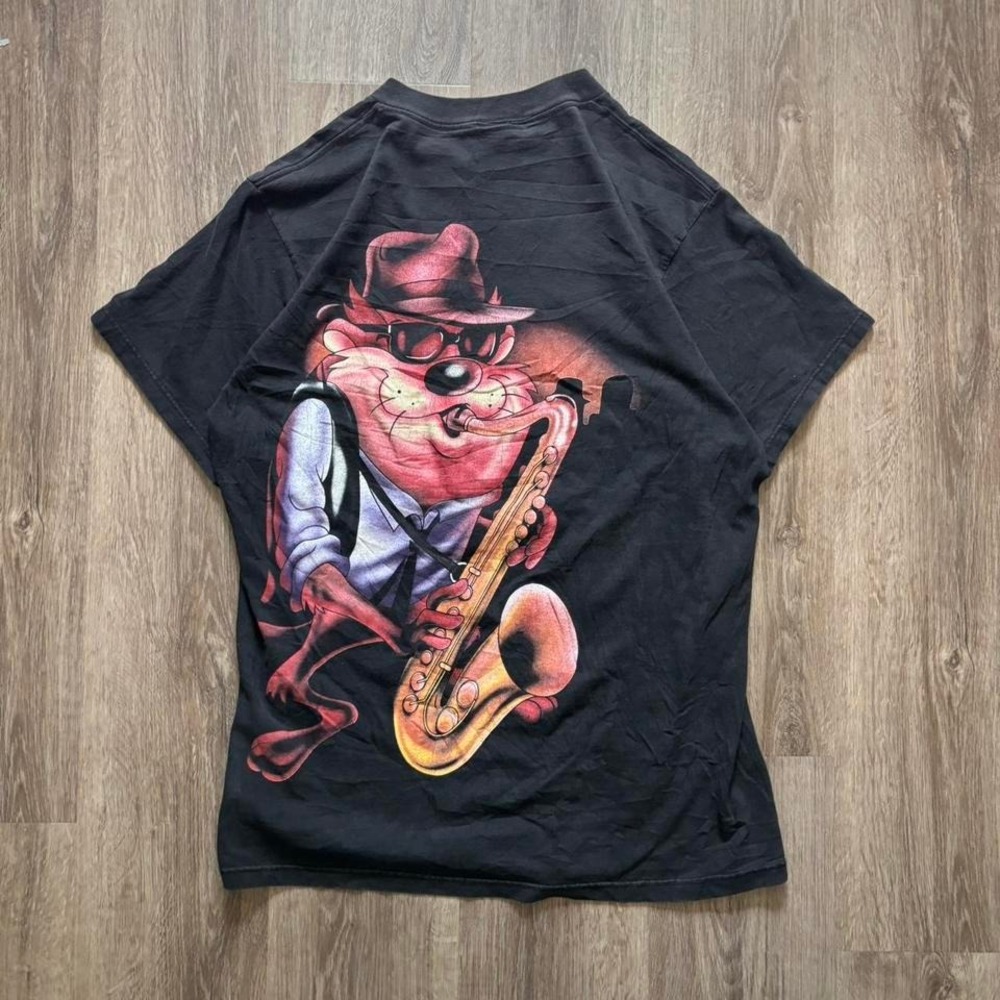 Vintage Looney Tunes 1996 Tasmanian Devil Jazz Saxophone Graphic T-Shirt